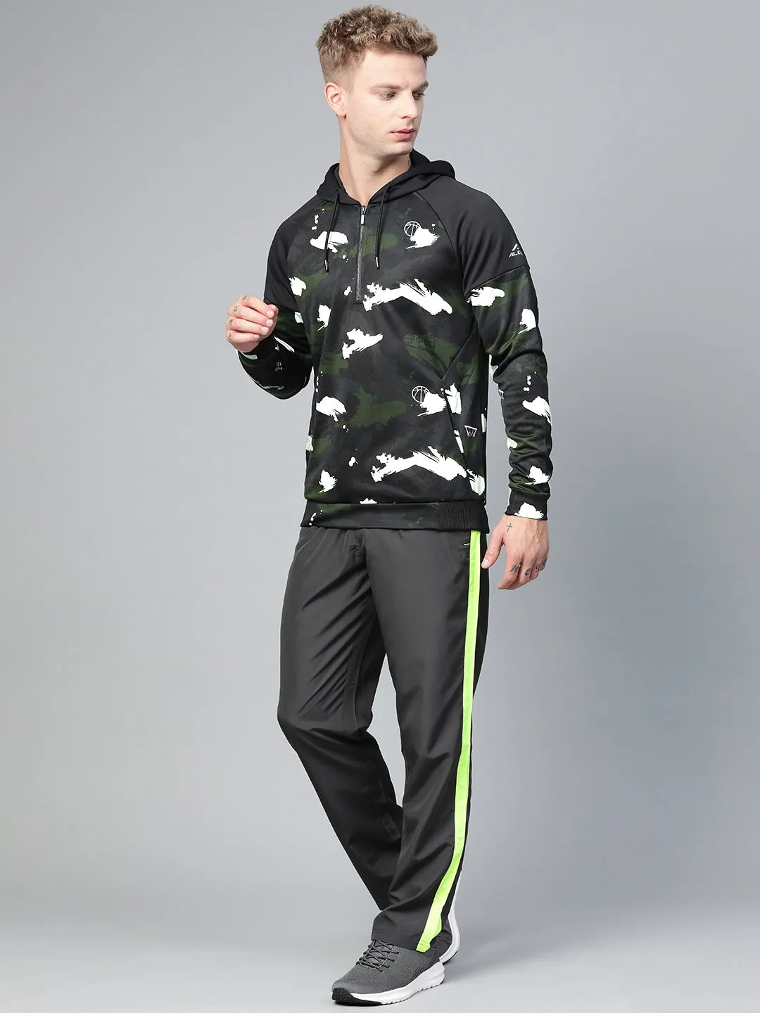 Alcis Men Olive Green Black Camouflage Print Hooded Sweatshirt