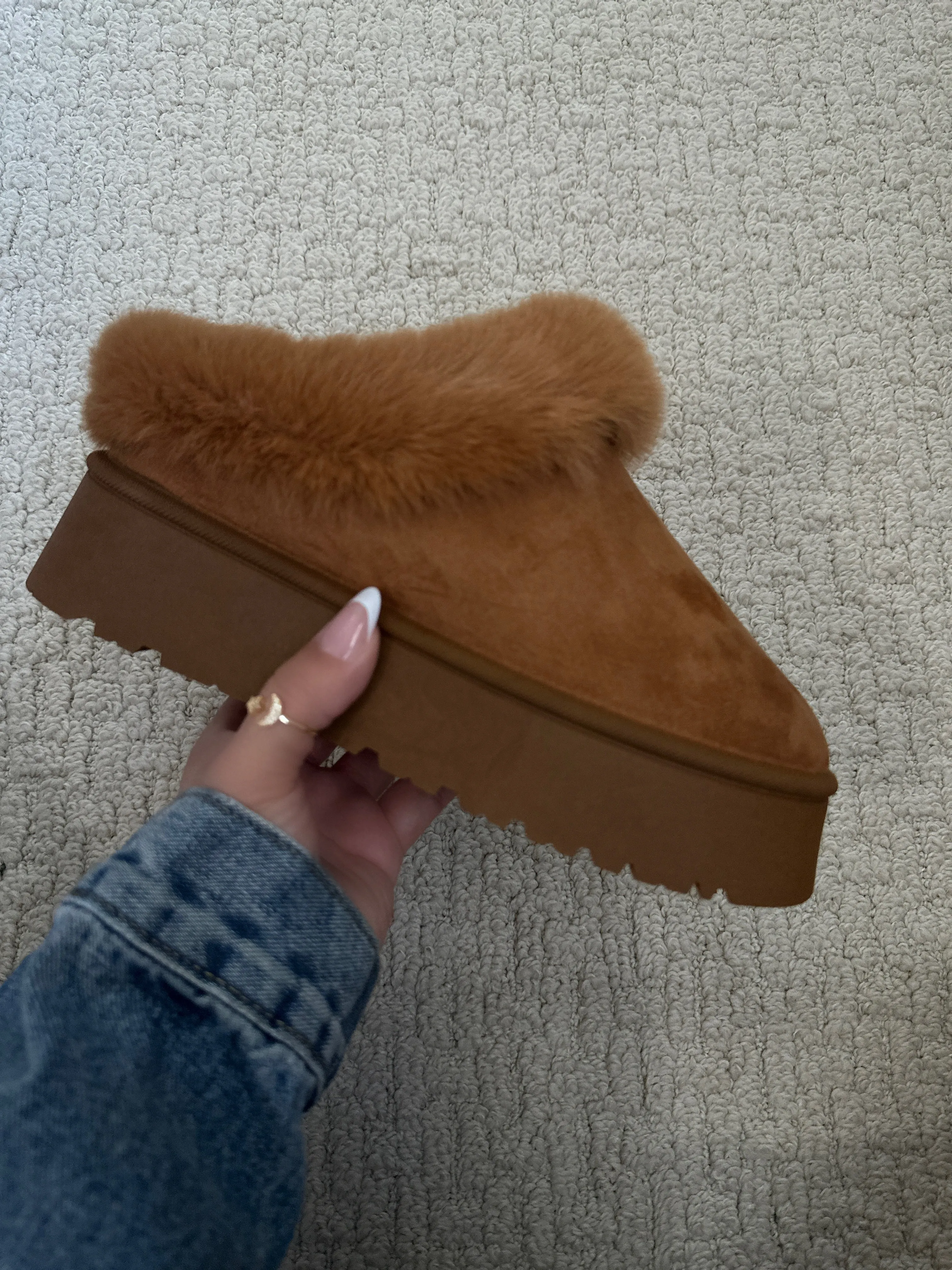 Atziri Fur Lined Slipper- Camel