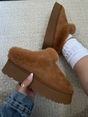Atziri Fur Lined Slipper- Camel