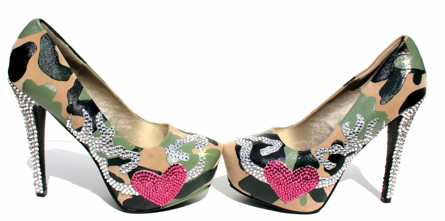 Camouflage Wedding Heels with Heart and Deers