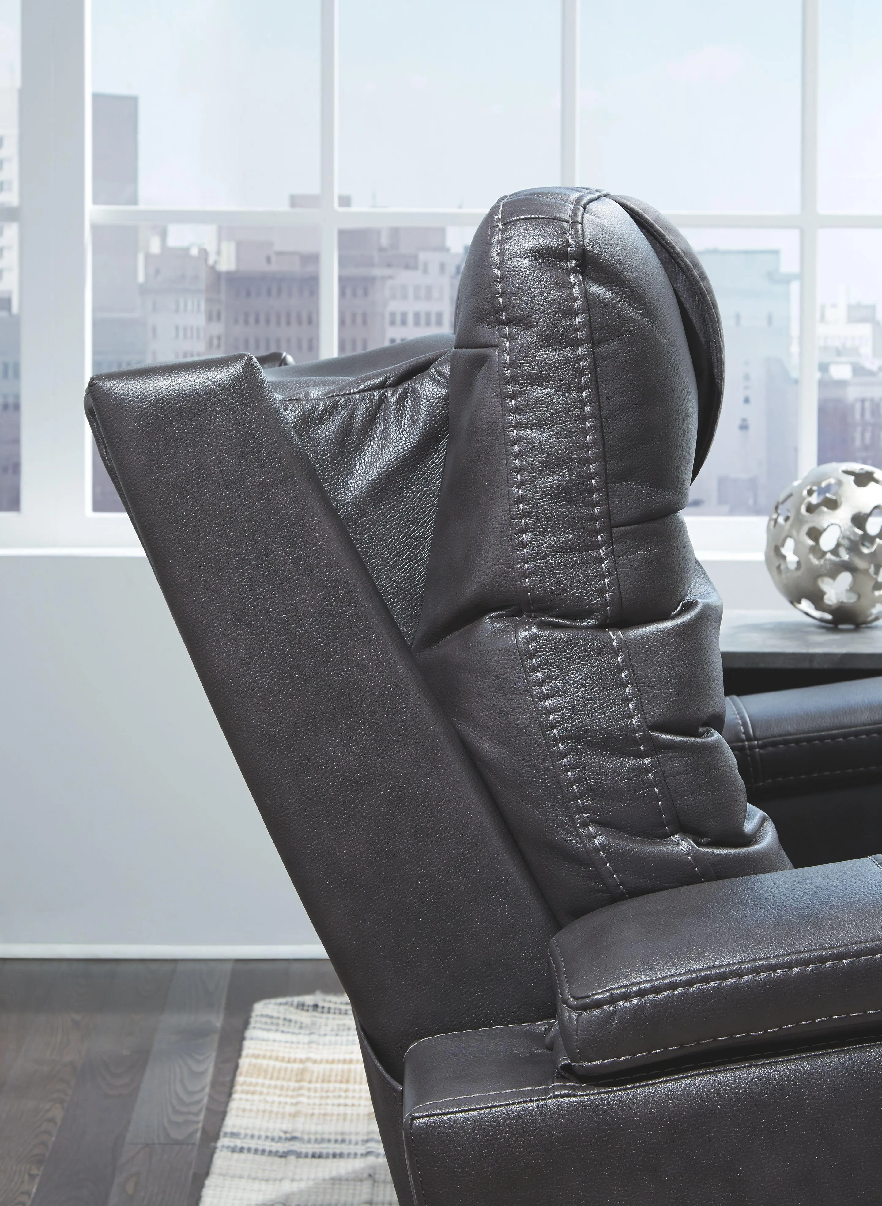 Composer - Pwr Recliner/adj Headrest