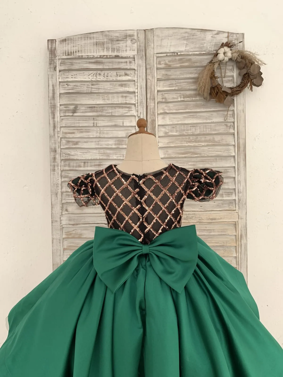 Green Satin Sequin Tulle Cap Sleeves Wedding Flower Girl Dress Kids Dance Dress