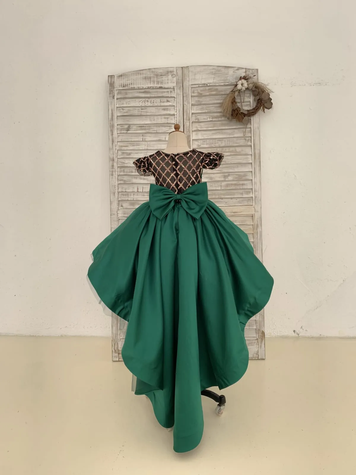 Green Satin Sequin Tulle Cap Sleeves Wedding Flower Girl Dress Kids Dance Dress