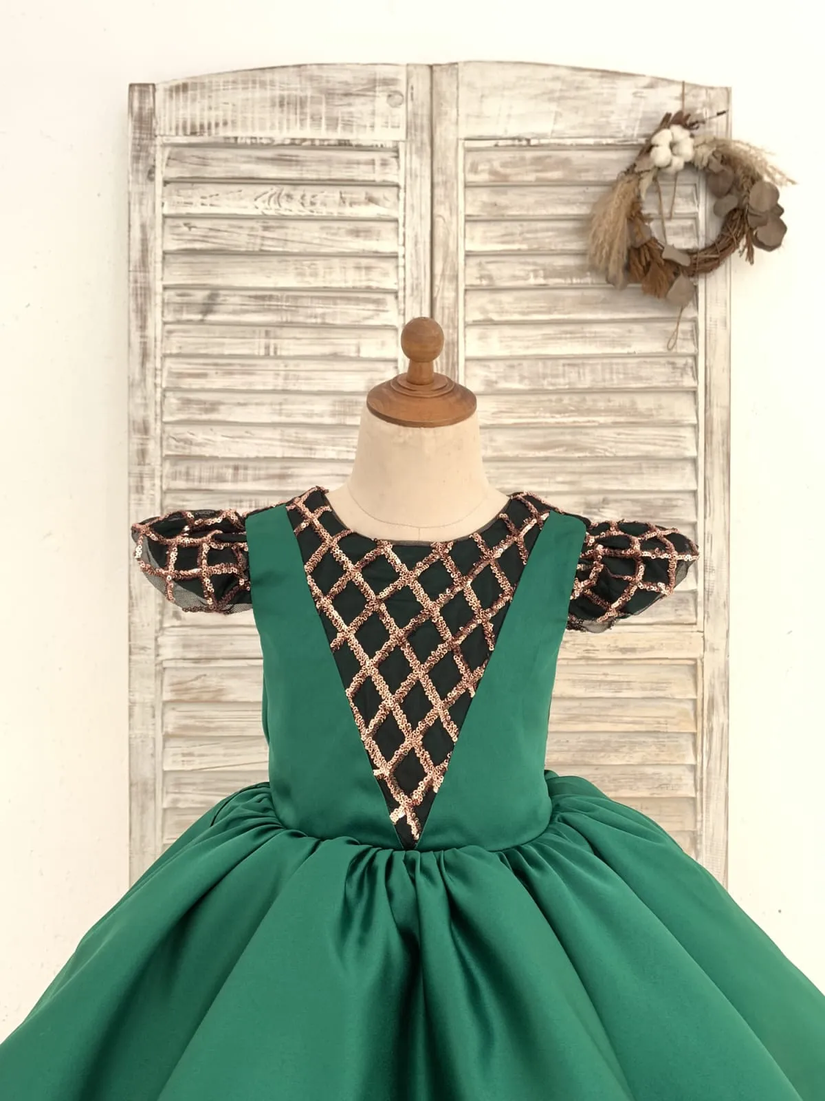 Green Satin Sequin Tulle Cap Sleeves Wedding Flower Girl Dress Kids Dance Dress