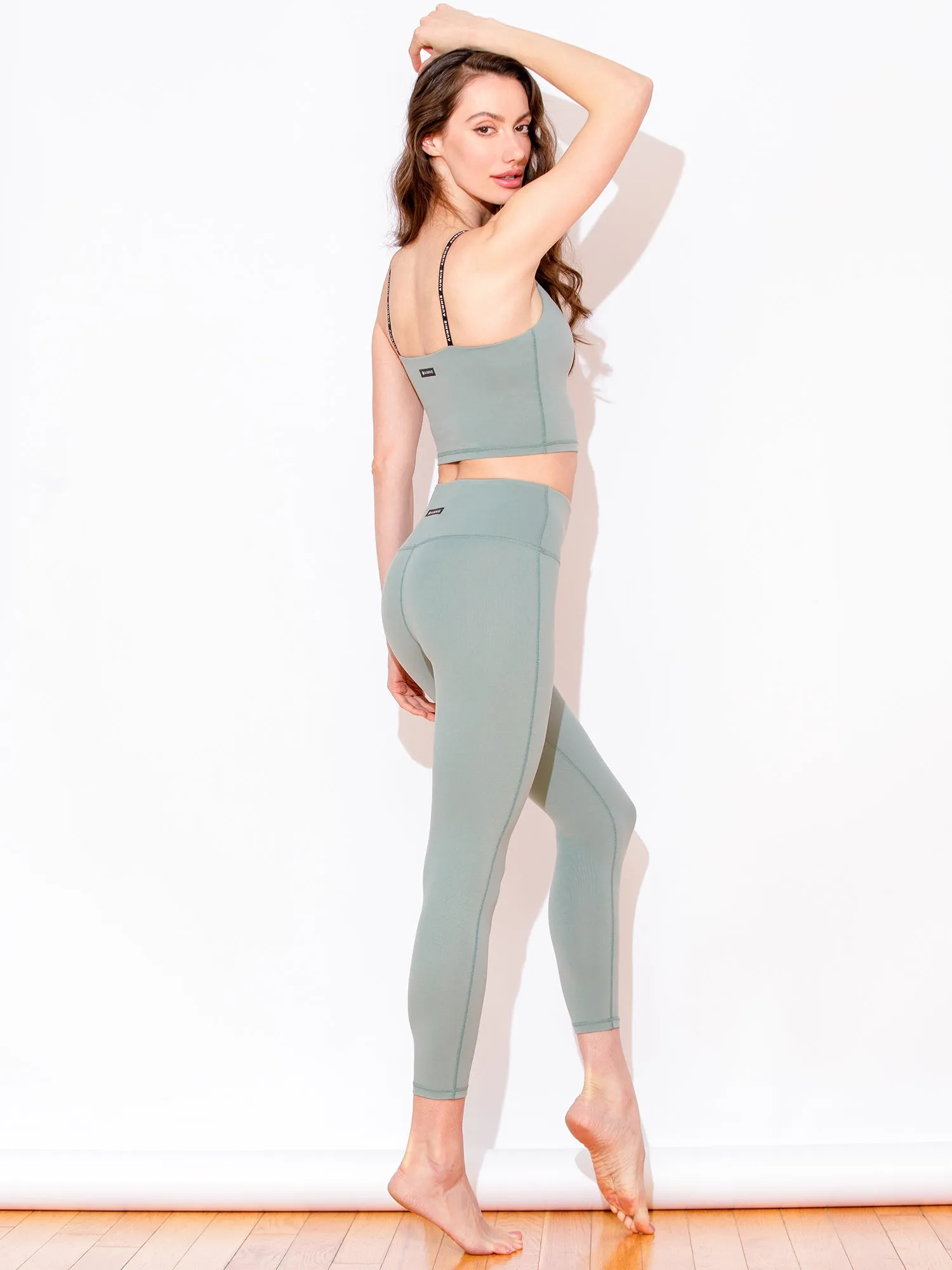 HIGH WAIST ANKLE CROPS