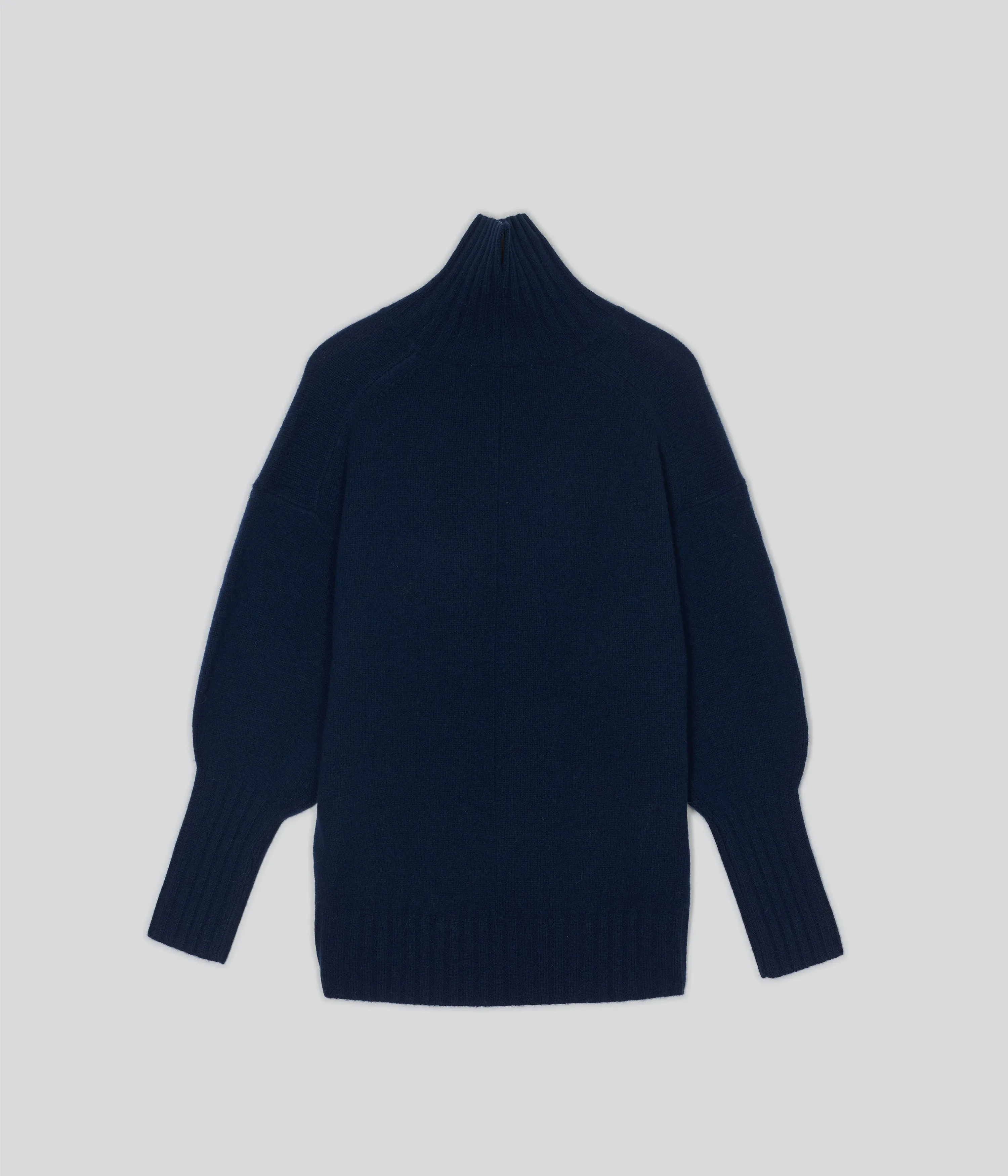 HIGHCOLLAR SWEATER  IN INDIGO