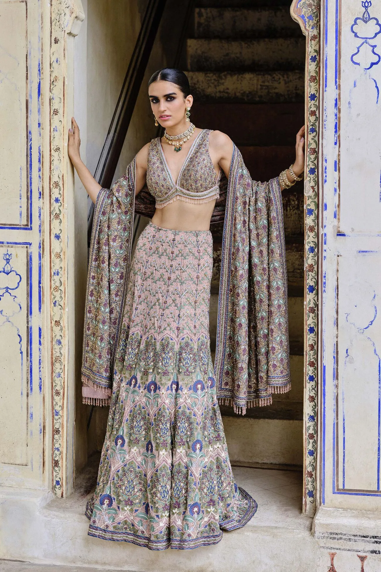 Krandasi Embroidered Zardozi Skirt Set - Blush