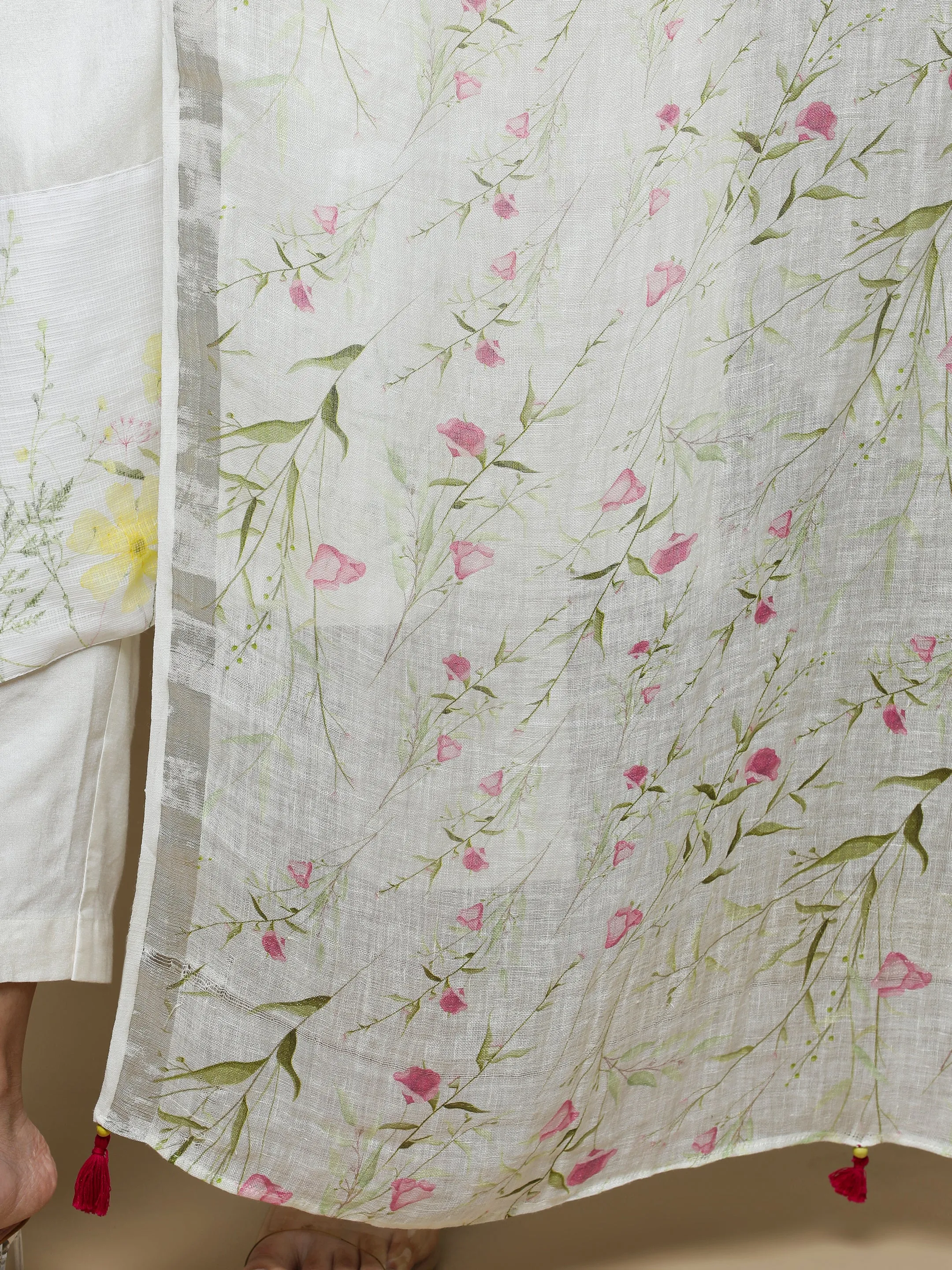 Lata Linen Green Dupatta