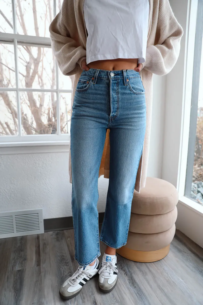 LEVI'S 501: ribcage straight ankle dance around