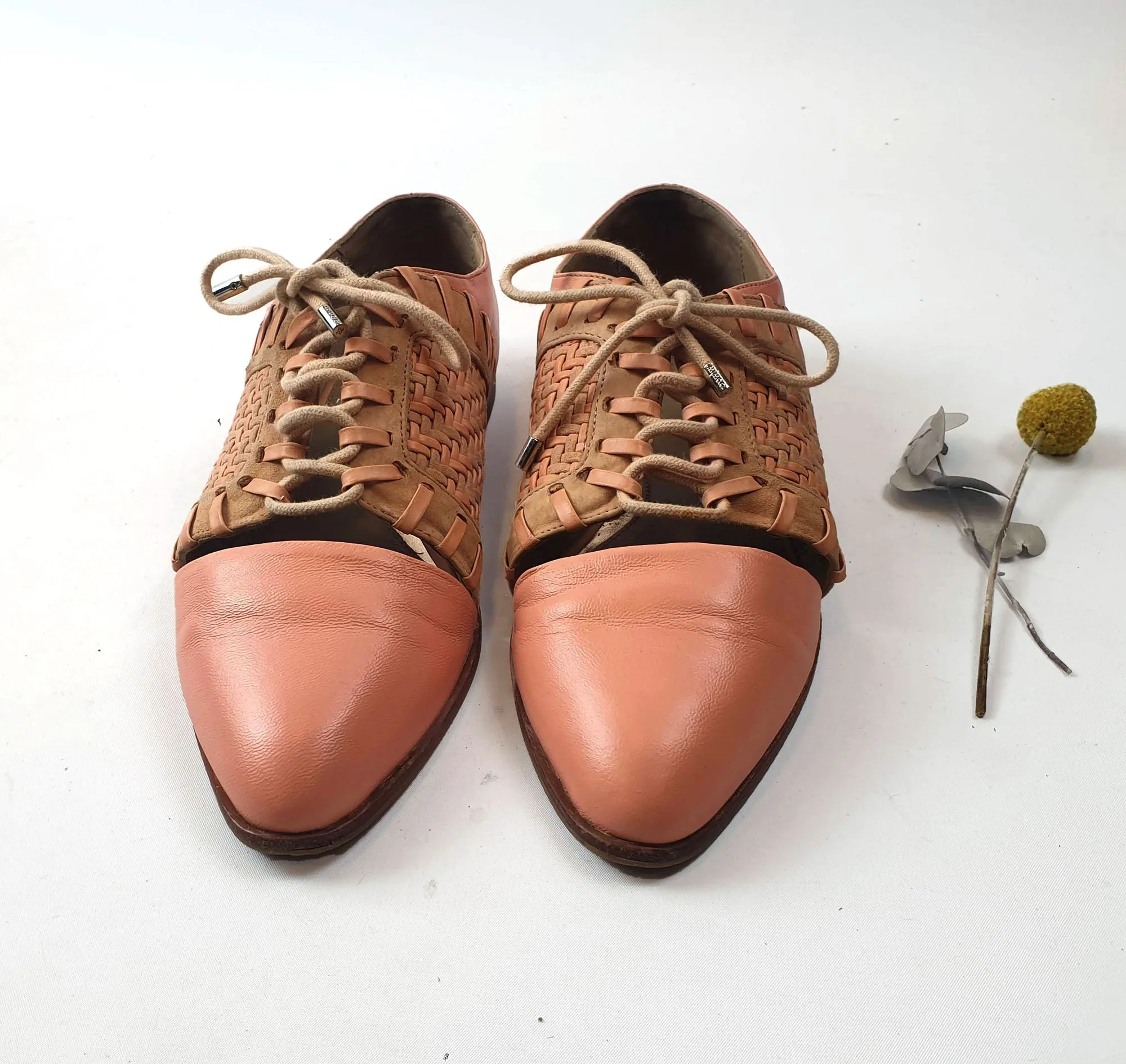 Mimco pink leather laceup shoes size 41
