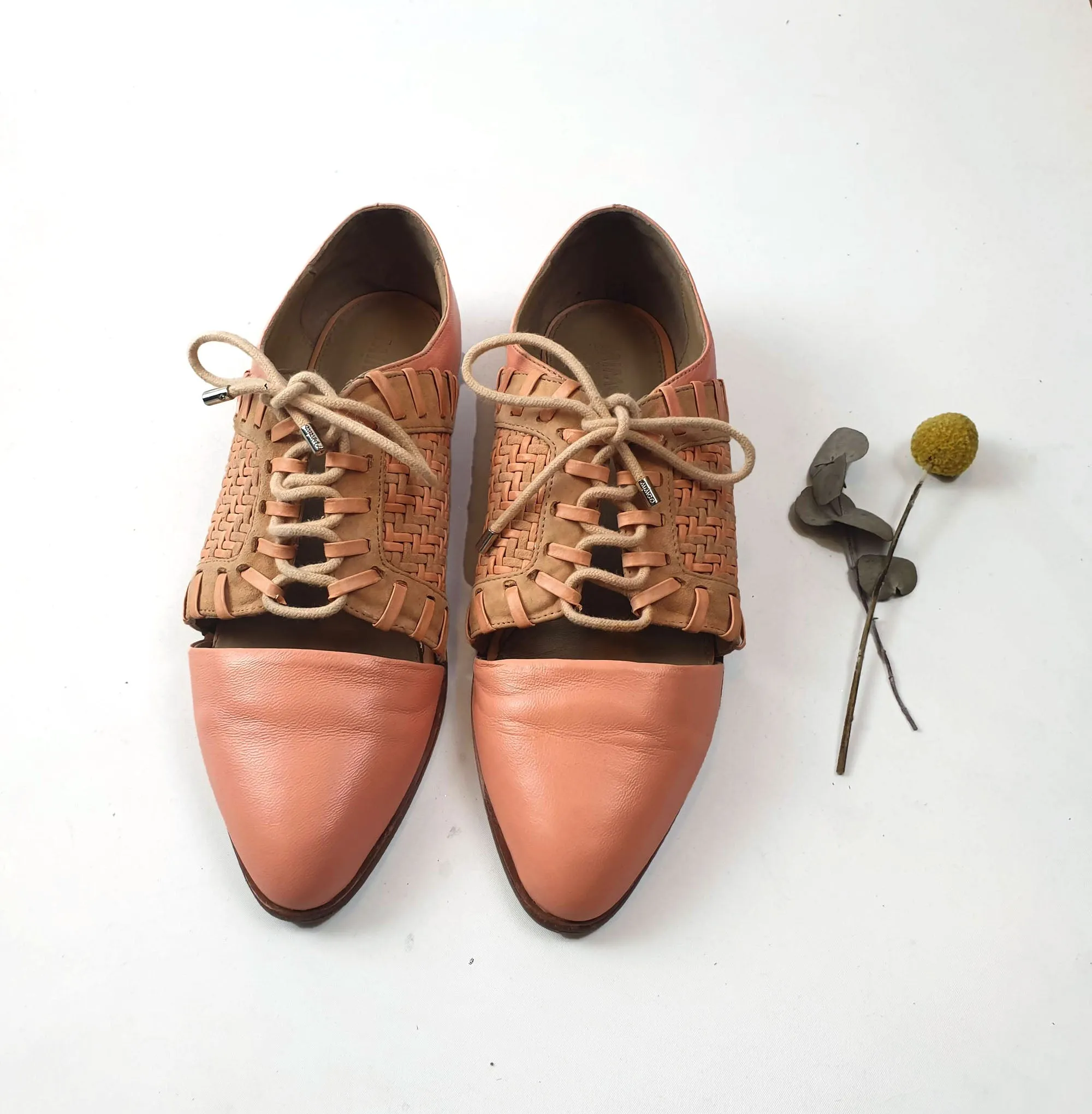 Mimco pink leather laceup shoes size 41