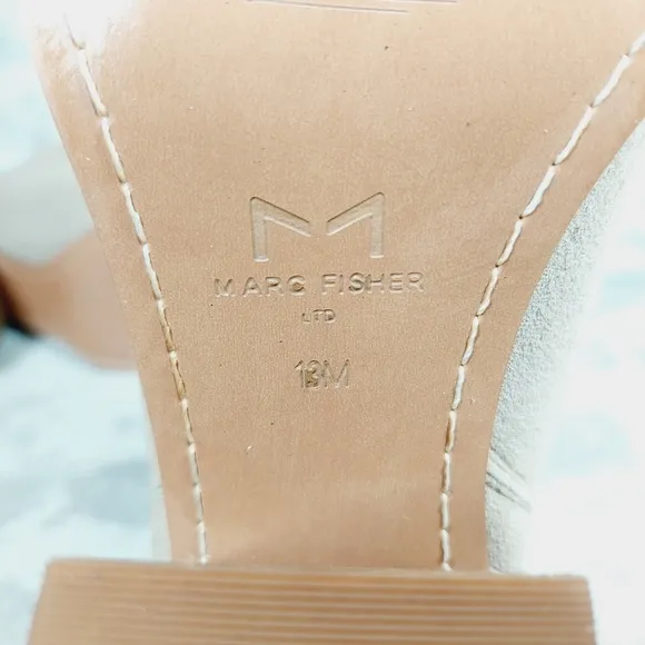 NEW Marc Fisher LTD Oshay Chelsea Suede Pointed Ankle Bootie Beige Tan i203