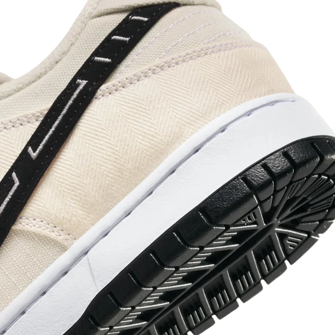 Nike SB Dunk Low Albino & Preto Fossil Black