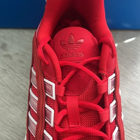 NWT Adidas Originals Men's Ozmillen Shoes - Red/White - IF9594