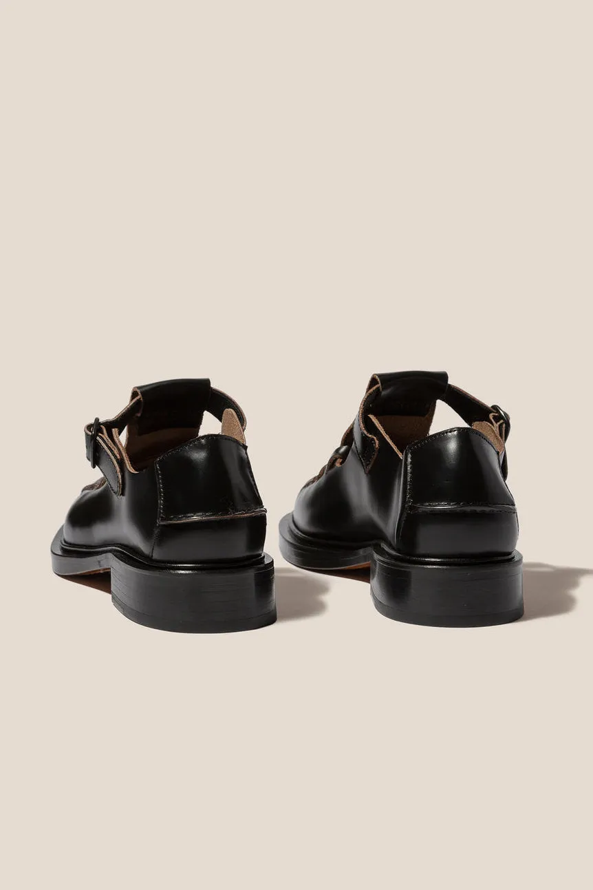 Presa in Black