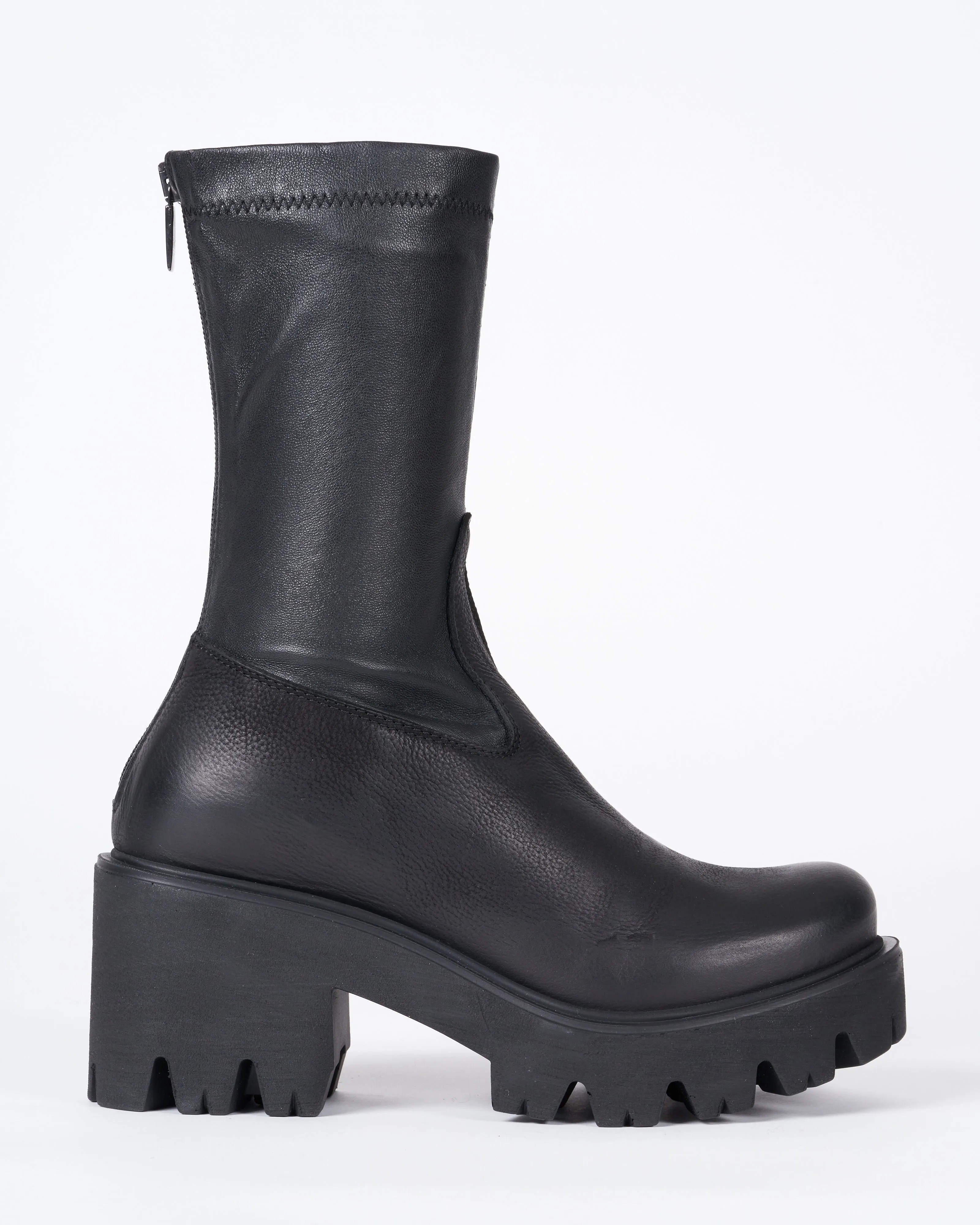 stretch leather - lug sole short boot