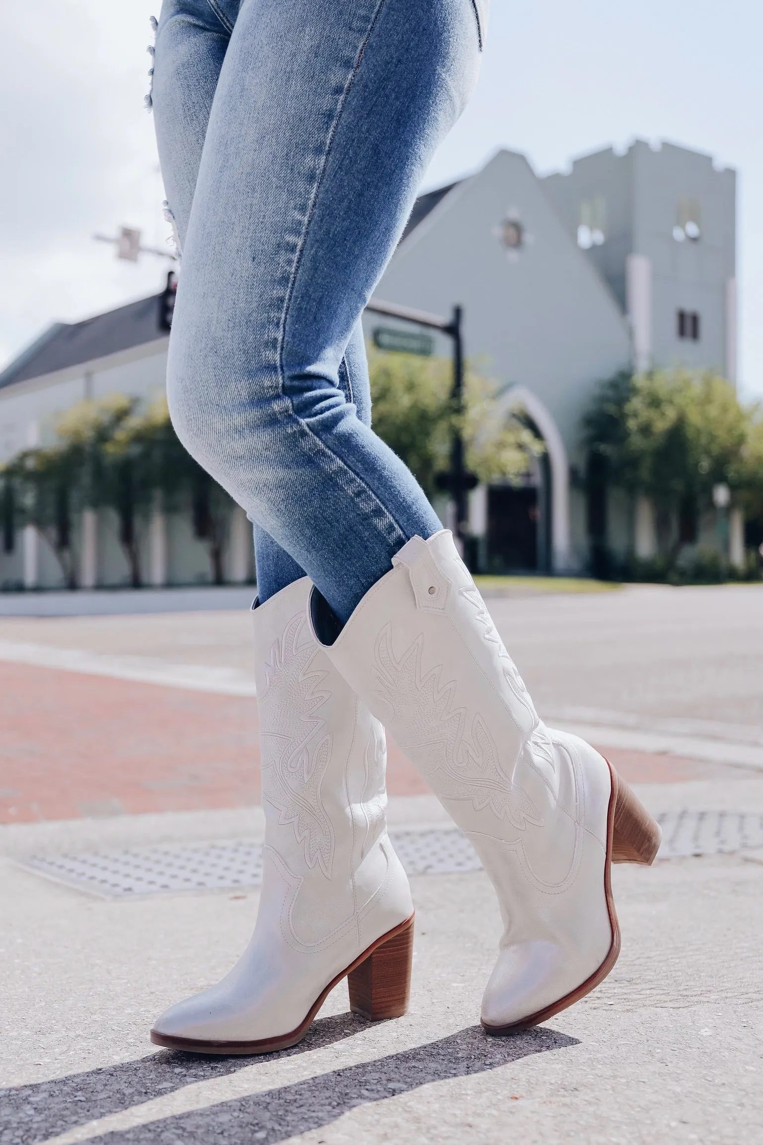 Taley Western Heeled Boot - Silver