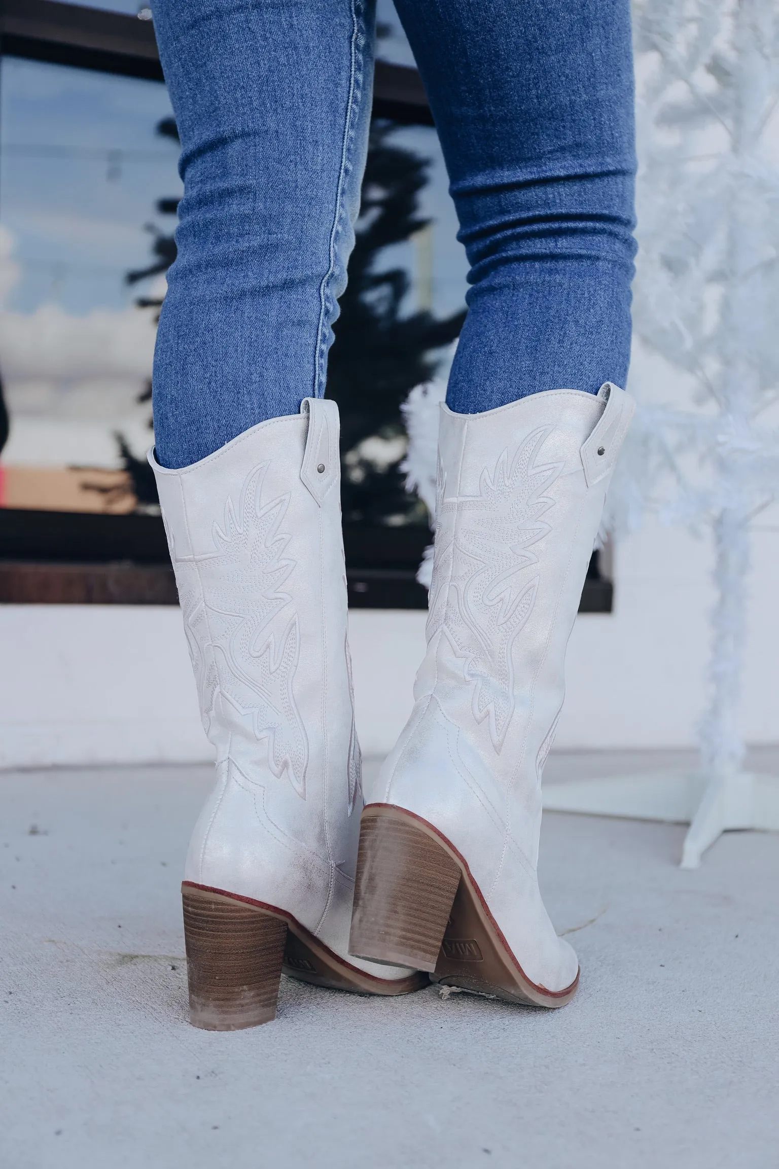 Taley Western Heeled Boot - Silver