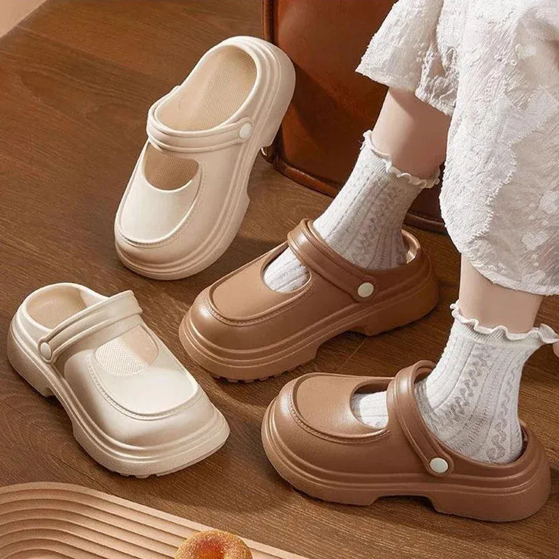 Woman Slippers Summer Outwear Trendy and Fashionable Beach Shoes Comfortable and Non Slip Two Wearing Sandals