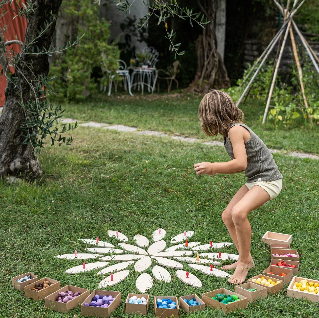 Wood Petals Platform 24pcs