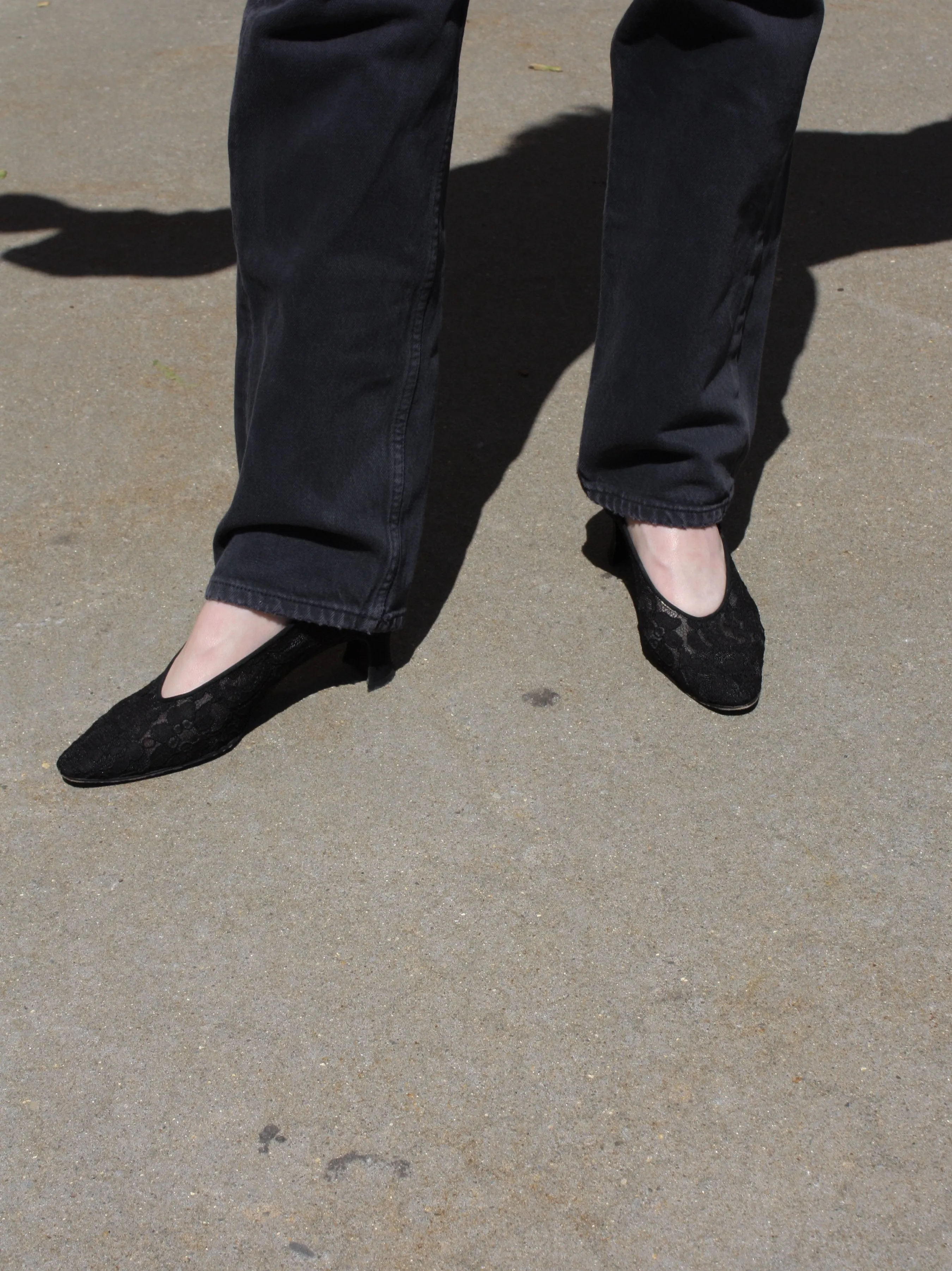 Yves Saint Laurent Black Lace Pumps (10)